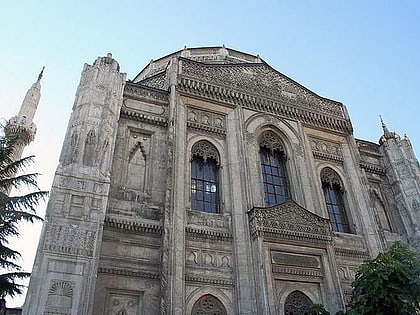pertevniyal valide sultan mosque istanbul