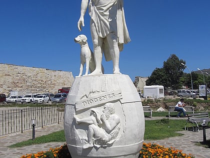 statue of diogenes synopa