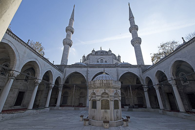 Mosquée Valide neuve
