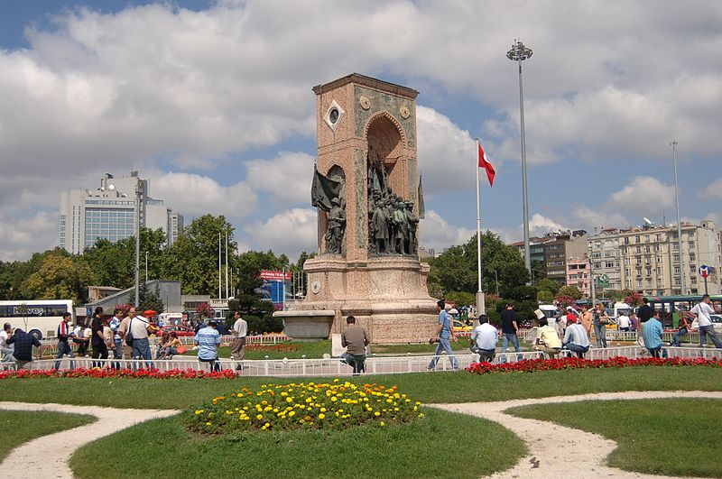 Cumhuriyet Anıtı