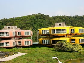 Sanzhi UFO houses