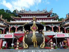 zhinan temple new taipei city