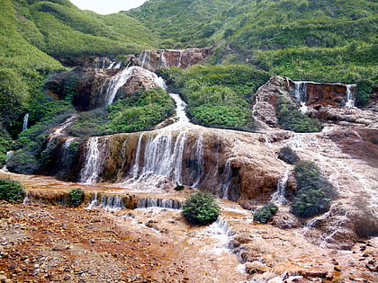 golden waterfall nouveau taipei