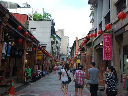 shenkeng old street new taipei city