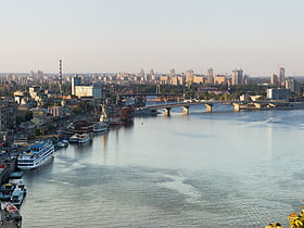 puerto fluvial de kiev