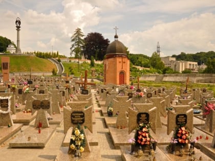 lychakivske cemetery lviv