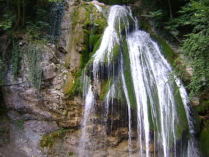 Cascada de Dzhur-Dzhur