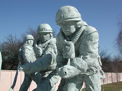 monument to those who saved the world chernobil