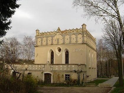 synagogue dhoussiatyn podilski tovtry national nature park