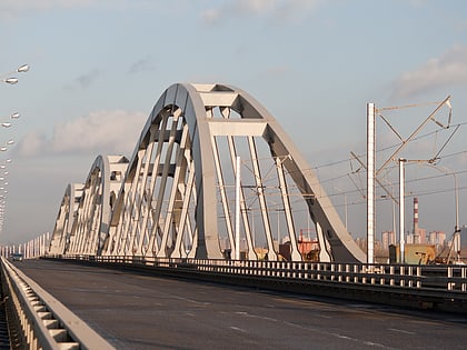 new darnytskyi bridge kiew
