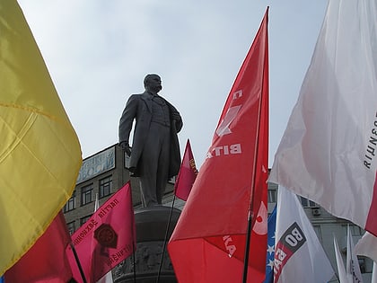 taras shevchenko monument donezk