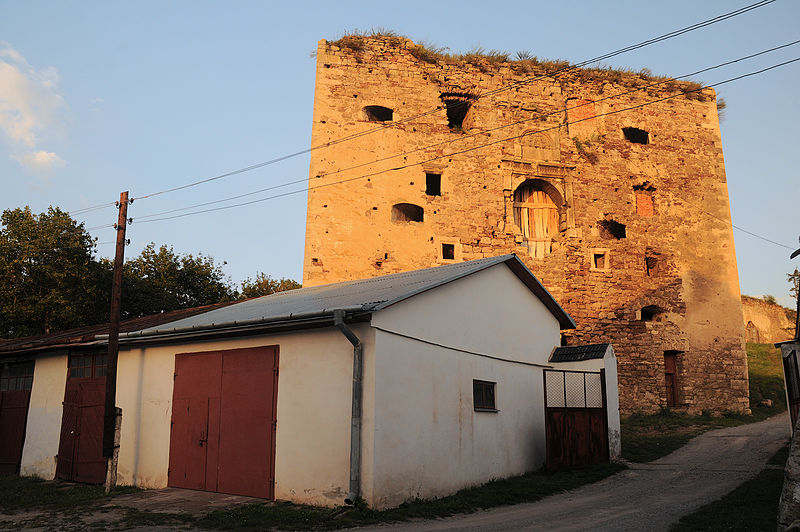 Yazlovets Castle