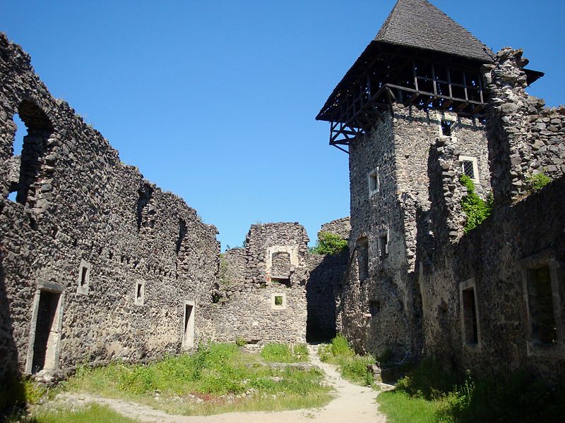 Nevytske Castle