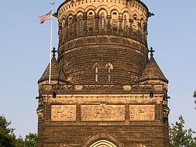 Lake View Cemetery