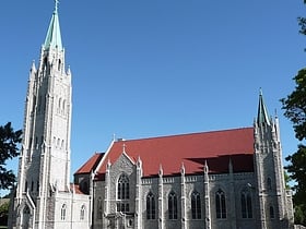 cathedral of saint peter kansas city