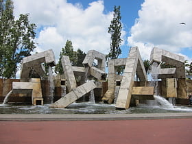 Vaillancourt Fountain