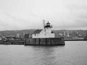 Phare extérieur du brise-lames sud de Duluth