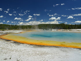 black sand basin yellowstone national park