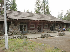 fishing bridge visitor center and trailside museum parc national de yellowstone