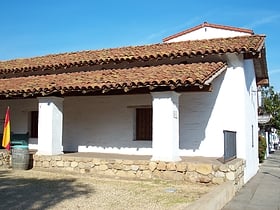 casa de la guerra santa barbara