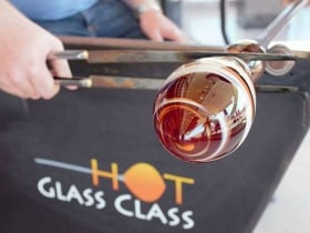 hollywood hot glass
