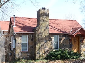 Mount Sequoyah Cottages