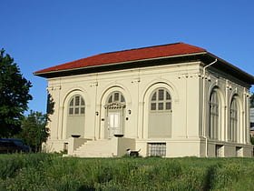 Dickinson Branch Library