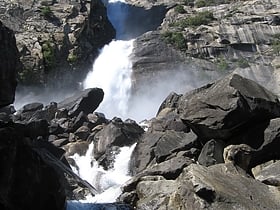 wapama falls parque nacional de yosemite