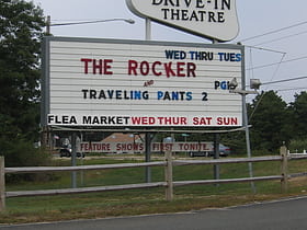 wellfleet drive in theater