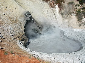 mud volcano yellowstone nationalpark