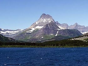 lago swiftcurrent parque nacional de los glaciares