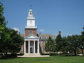 Universidad Johns Hopkins