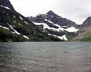 lone walker mountain glacier nationalpark