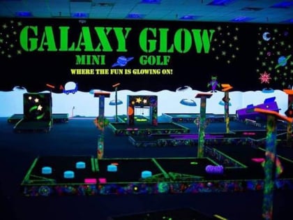 Galaxy Glow Mini Golf