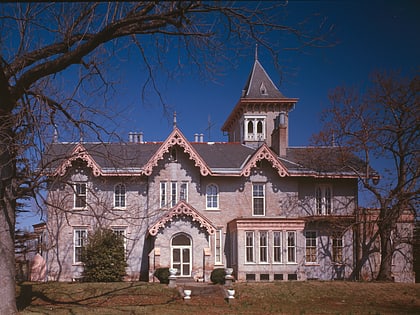 Lesley-Travers Mansion