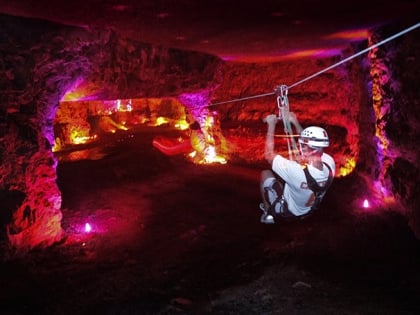 louisville mega cavern
