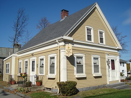 house at 25 high school avenue quincy