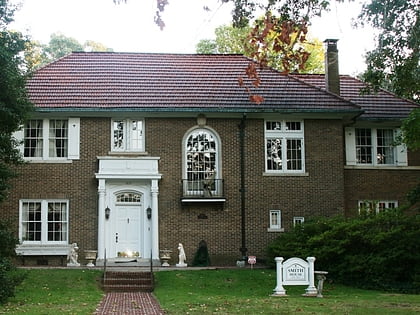 s g smith house conway