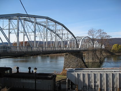 Firefighters' Memorial Bridge