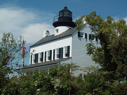 Blakistone Island Light