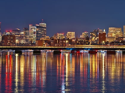 harvard bridge boston