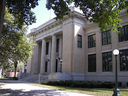 Old Lee County Courthouse