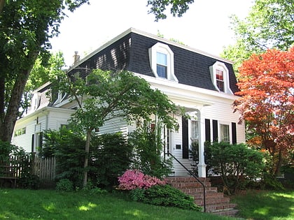 house at 16 mineral street reading