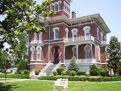 Magnolia Manor