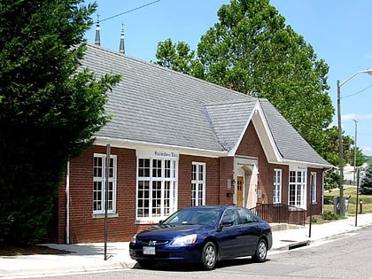 gainsboro branch of the roanoke city public library