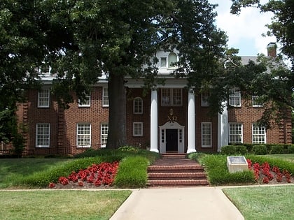 Chi Omega Chapter House