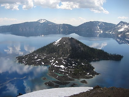wizard island crater lake national park
