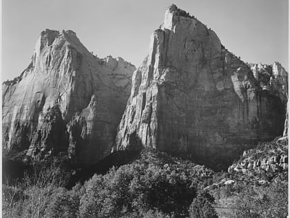 court of the patriarchs zion nationalpark