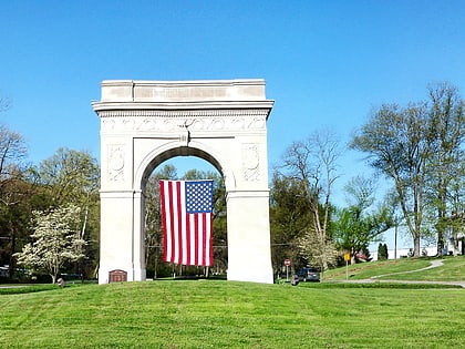 memorial arch huntington