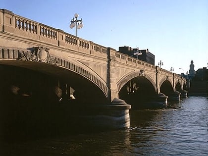 court avenue bridge des moines